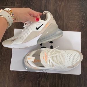 Nike air max 270 sz 8 VGUC - white desert sand